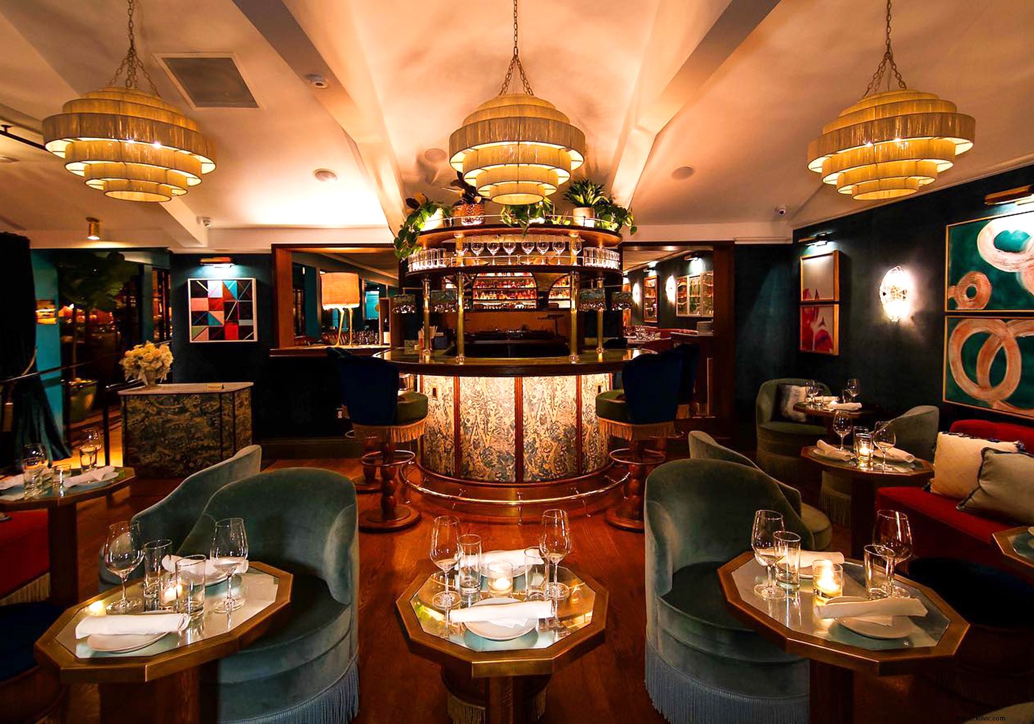 West Hollywood Must-Visits: Top Spots for Dining, Entertainment, Wellness, Shopping & Stays