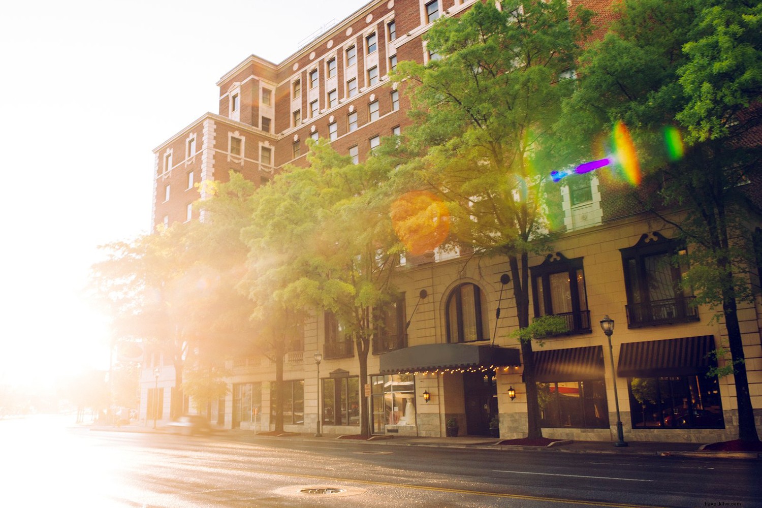 Discover Chattanooga: Arts, History, Dining & Unique Stays in the Scenic City