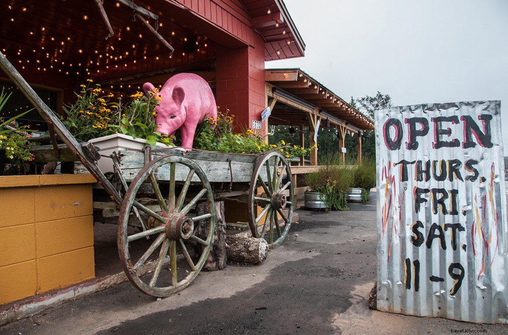 South Carolina Barbecue: Explore Four Unique Sauces and the Iconic BBQ Trail