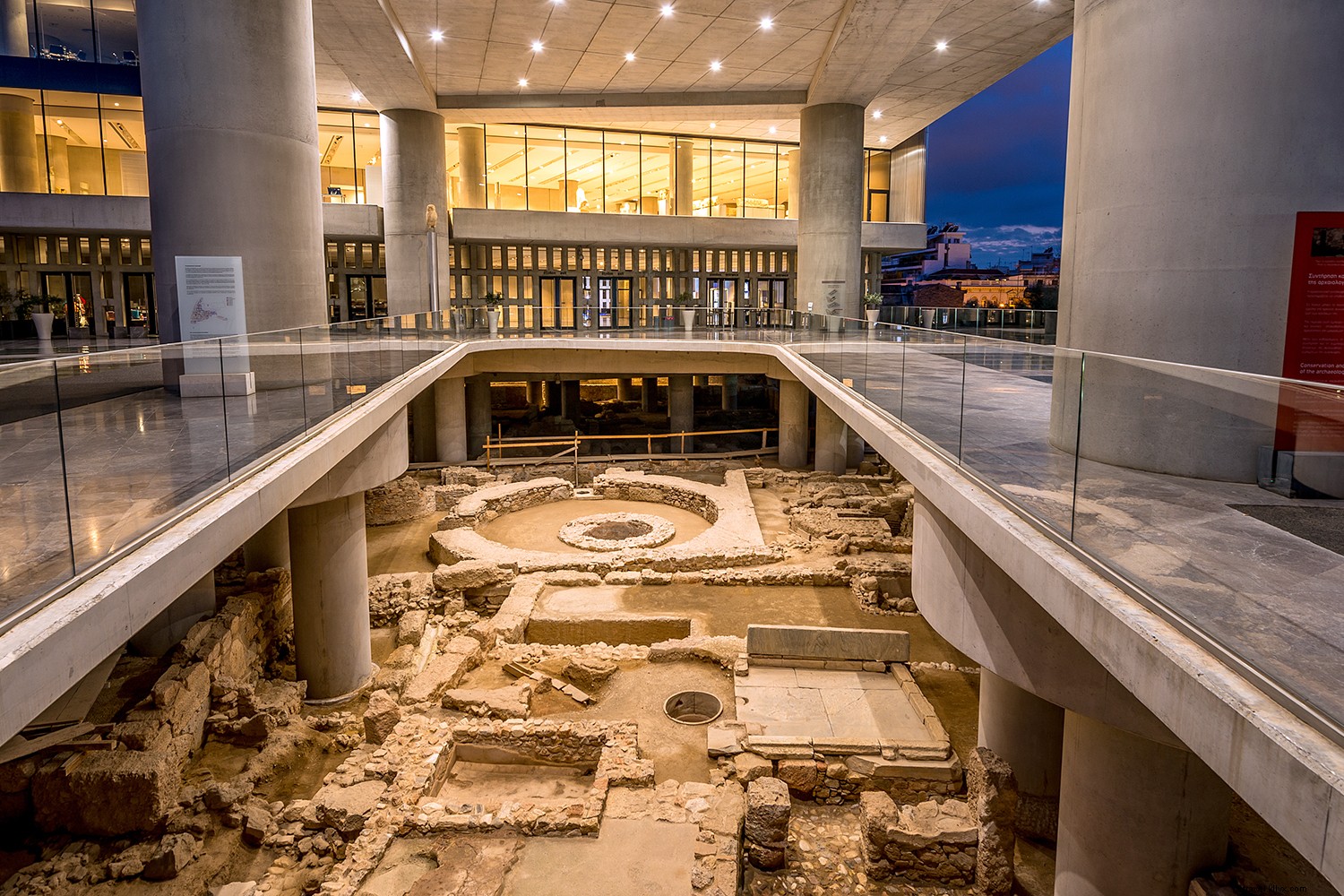 Ultimate Guide to Getting Started in Greece: Athens Highlights and Top Day Trips