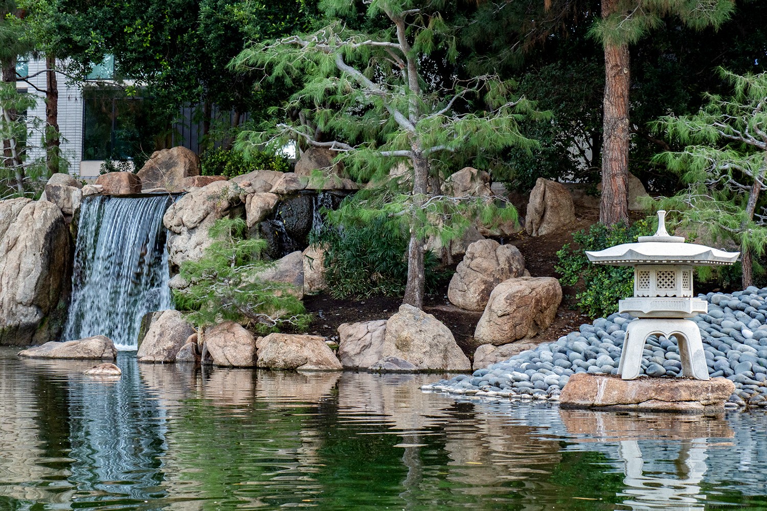 Discover Phoenix s Hidden Gems: Local Secrets for Outdoor Lovers, Culture Fans, Wellness Seekers & Foodies