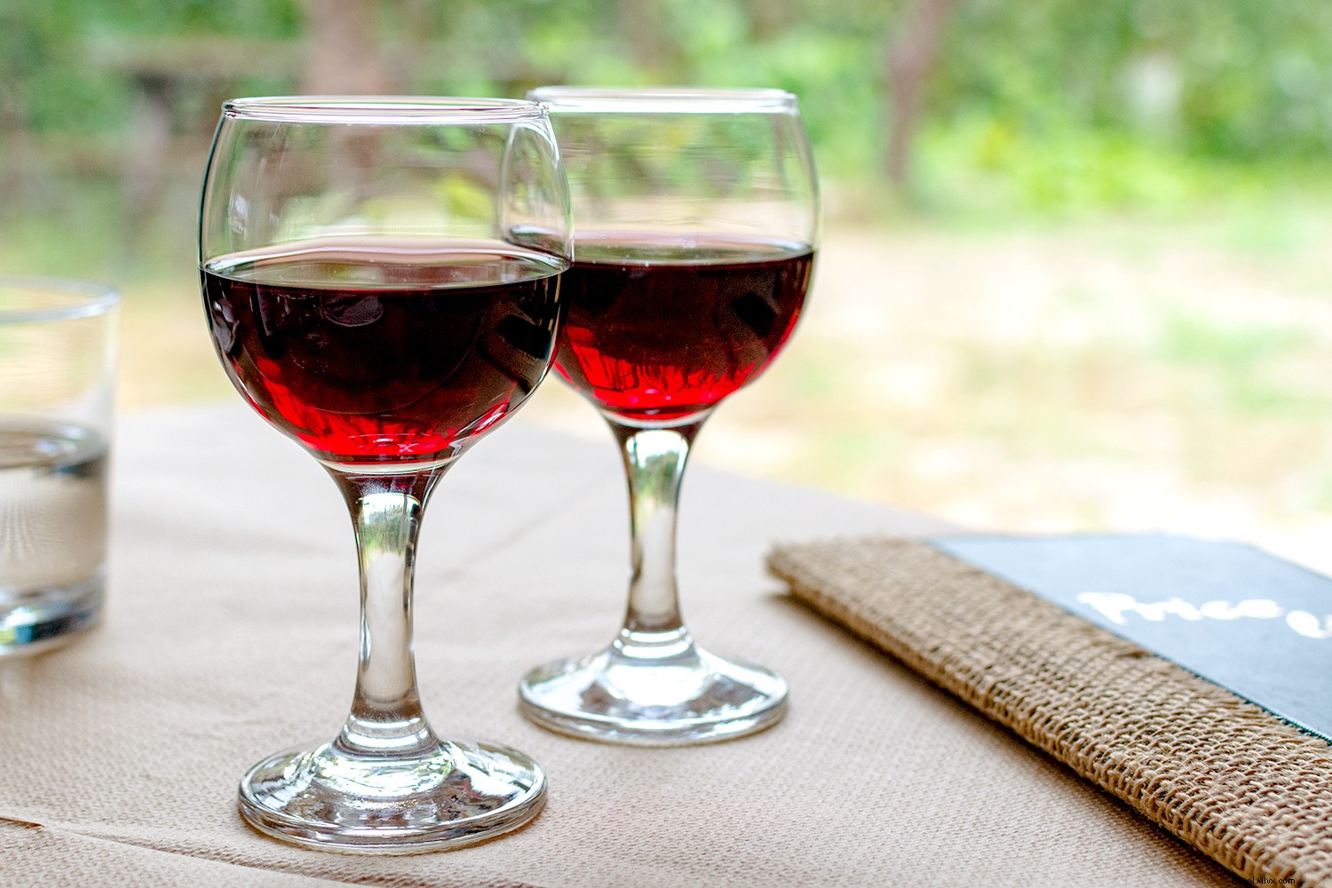 Ultimate Guide to Greek Cuisine: Must-Try Cheeses, Wines, Olives, and Iconic Dishes