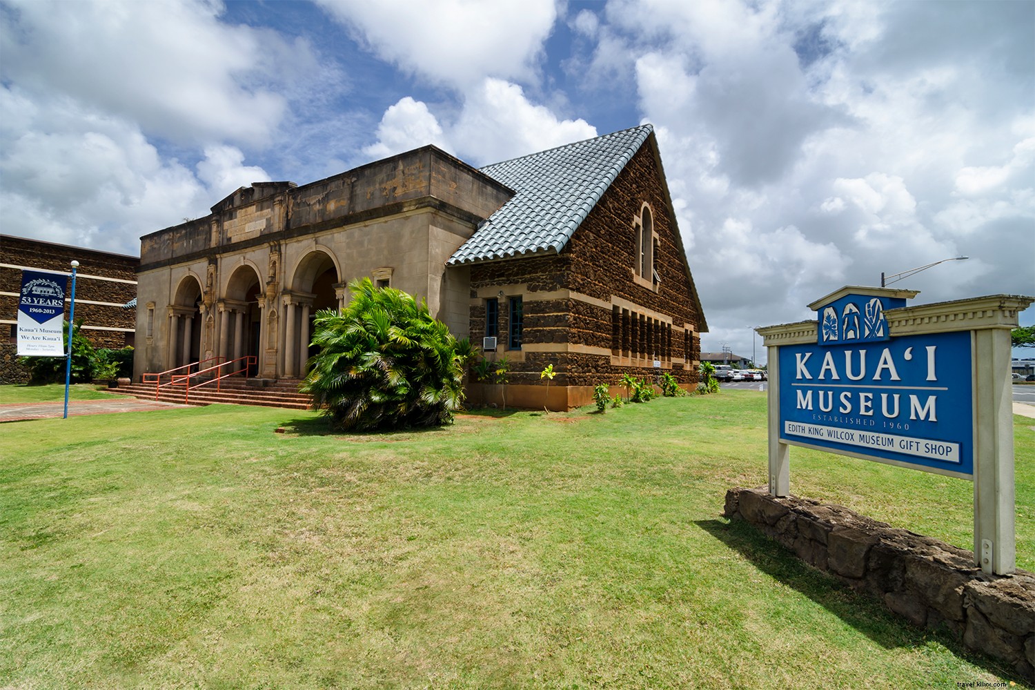 Visiting Kauaʻi Responsibly: Safe Travel Tips Embracing Mālama and Kuleana