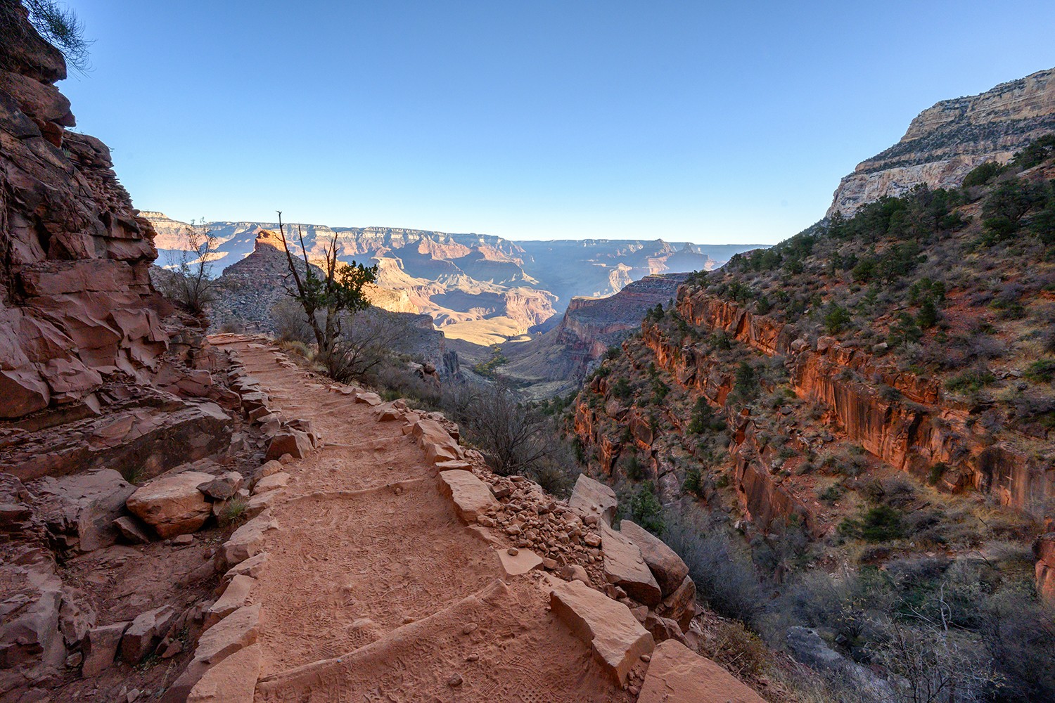 21 Epic Arizona Outdoor Adventures for Every Skill Level: From Easy Escapes to Extreme Thrills