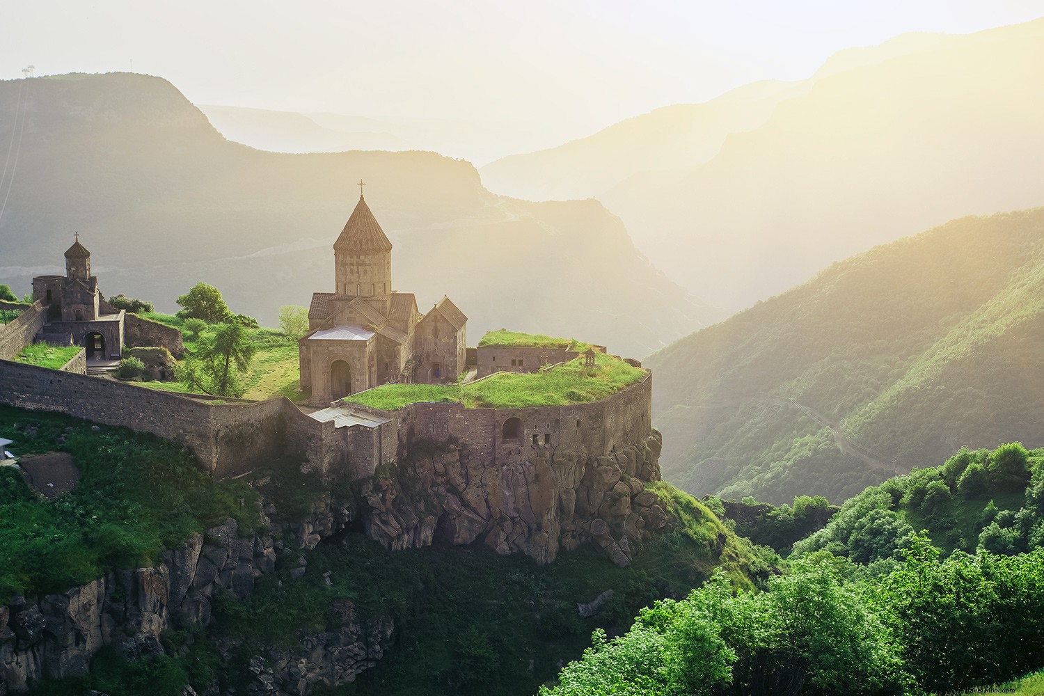 3 Proven Strategies to Combat Overtourism and Explore Responsibly