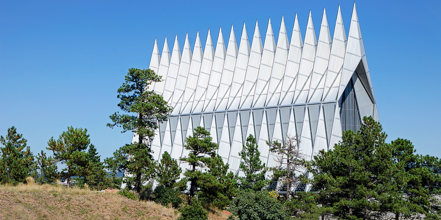 America s Top 10 Military Towns: Premier Destinations Honoring Military Heritage