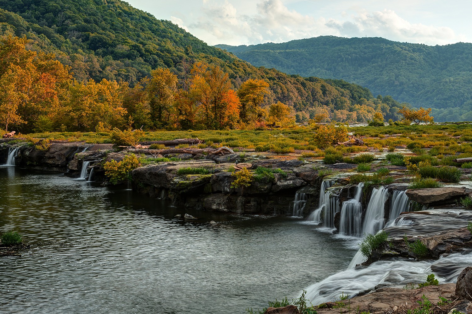 7 Best Places to See Stunning Fall Foliage in the Southern United States