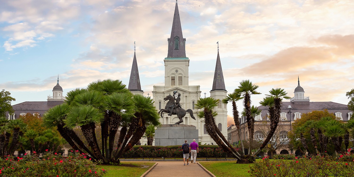 Top 4 Road Trips in the Southern United States: Epic Journeys for Food, Music, and Scenic Beauty