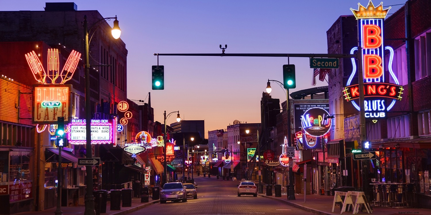 Top 4 Road Trips in the Southern United States: Epic Journeys for Food, Music, and Scenic Beauty