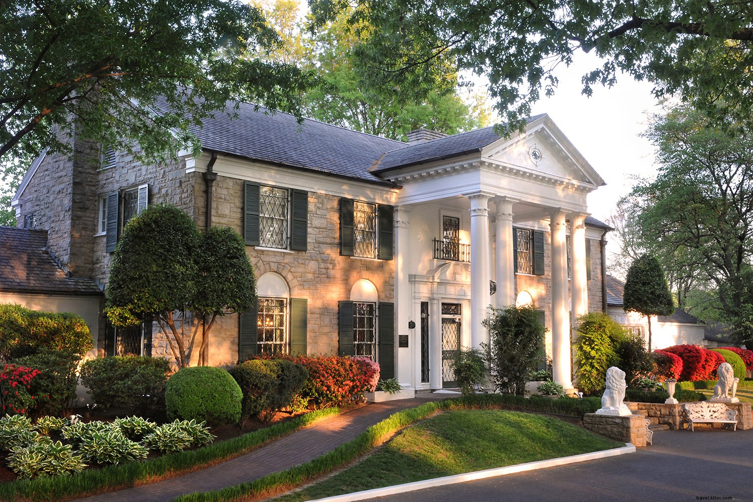 Why Fall is the Perfect Time for an Epic Tennessee Road Trip