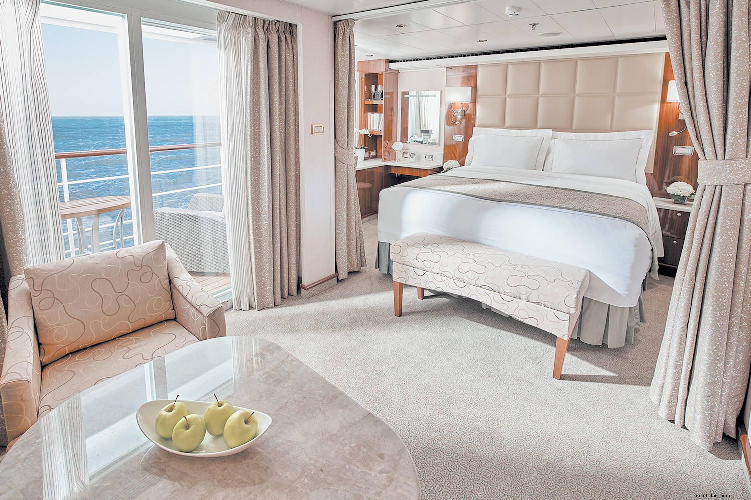 Luxury Australia Cruises: Explore Down Under, New Zealand, Papua New Guinea & Bali with Regent Seven Seas