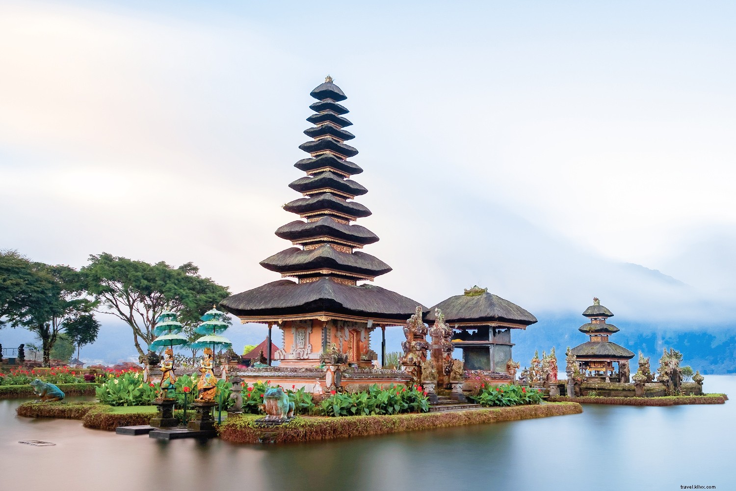 Luxury Australia Cruises: Explore Down Under, New Zealand, Papua New Guinea & Bali with Regent Seven Seas