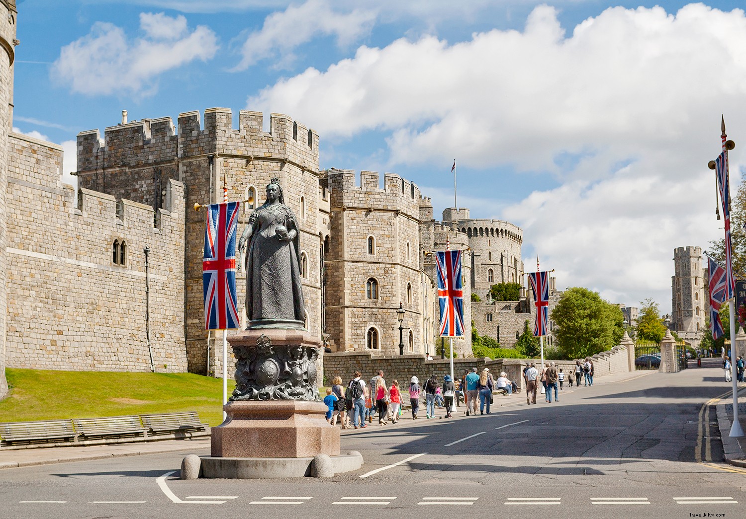 England 2019: Follow Legends  Footsteps with Queen Victoria, Beatles, Wordsworth, Keats & Churchill Anniversaries
