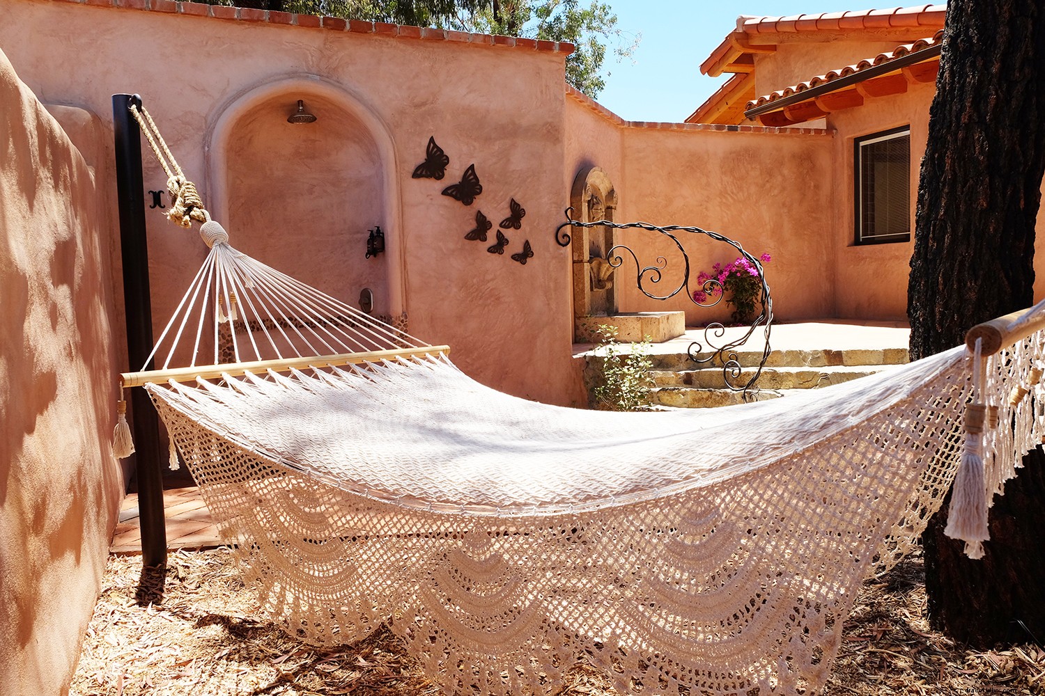 Top 10 Hotels for Restful Sleep: Expert-Curated Stays with Premium Wellness Amenities