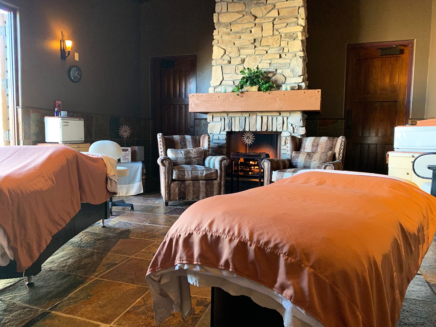 Ultimate Romantic Couples  Getaway in Laughlin: A Perfect 2-Day Itinerary