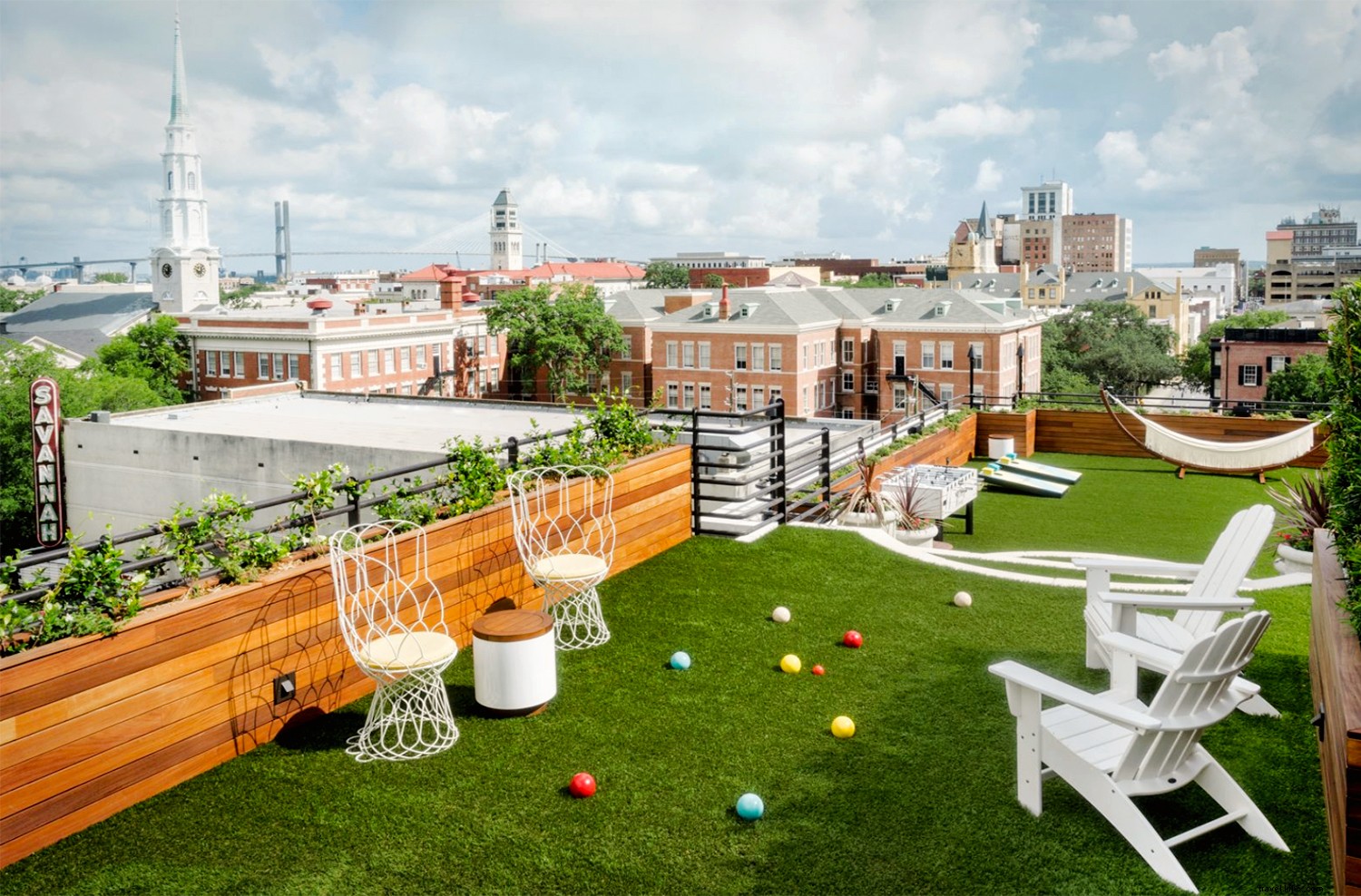 10 Timeless Reasons Savannah s Southern Charm Keeps Drawing Visitors Back