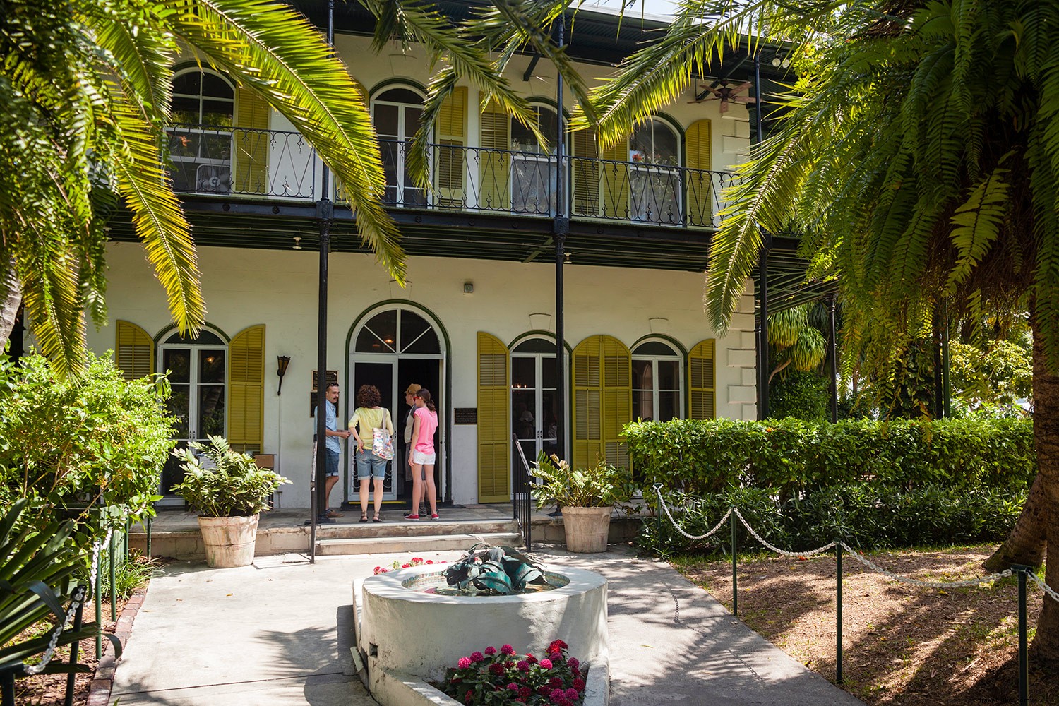 Top Travelzoo Deals in Condé Nast Traveler s Best Small Cities in America