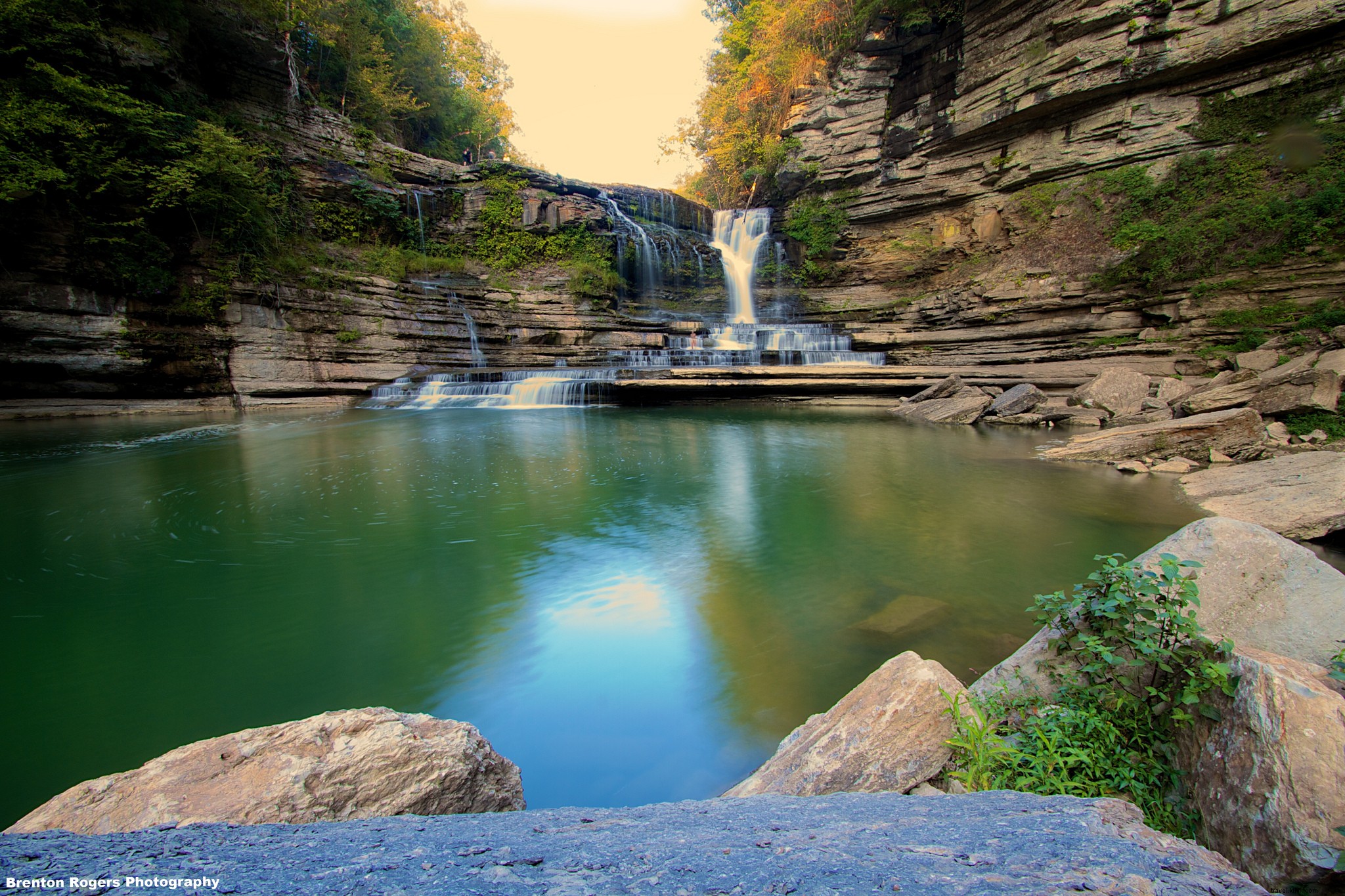 Top 11 Swimming Holes in North America: Stunning Natural Pools for Summer Adventures