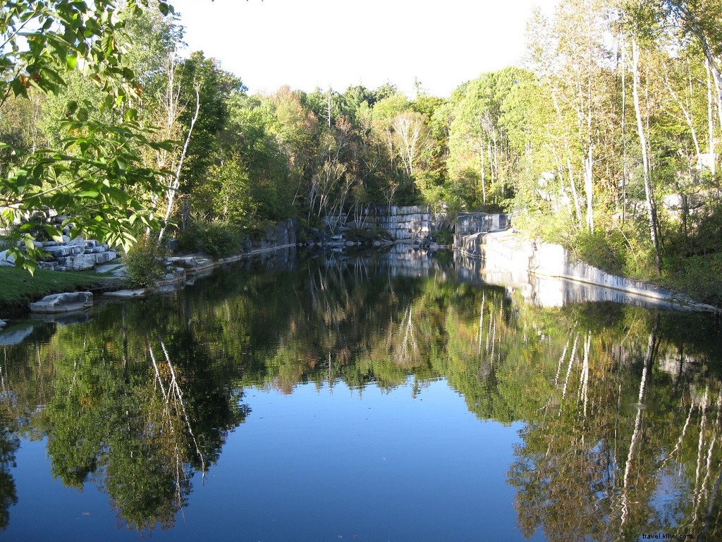 Top 11 Swimming Holes in North America: Stunning Natural Pools for Summer Adventures