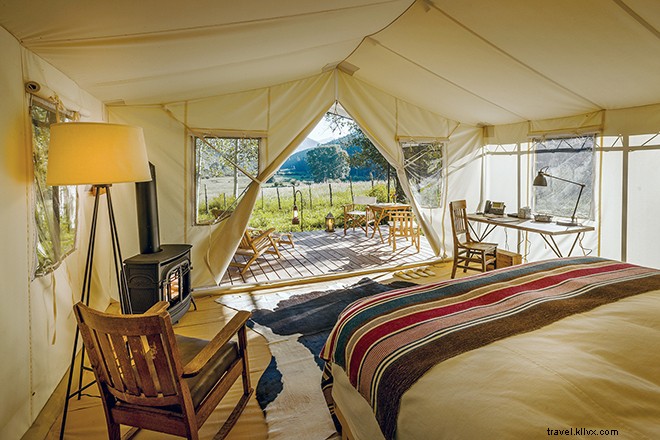 Top Luxury Glamping Experiences in the US: Ultimate Nature Escapes with High-End Comforts