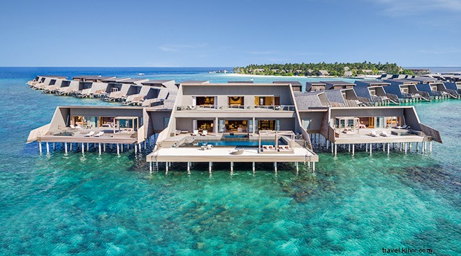 St. Regis Maldives Vommuli Resort: The Grande Dame of Overwater Bungalows