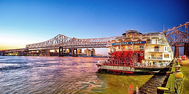 Discover Luxurious US River Cruises: Top Reasons to Book with American Queen Steamboat Company