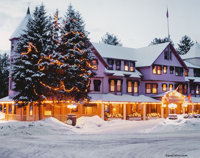 11 Enchanting Hotels for a Magical Christmas Celebration in Your Room