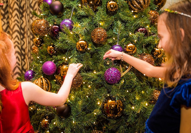 11 Enchanting Hotels for a Magical Christmas Celebration in Your Room