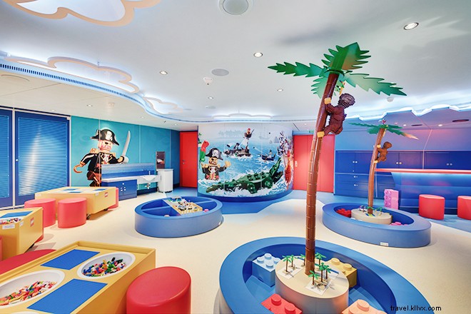 Why a Caribbean Cruise is Ideal for Your Multigenerational Family Vacation