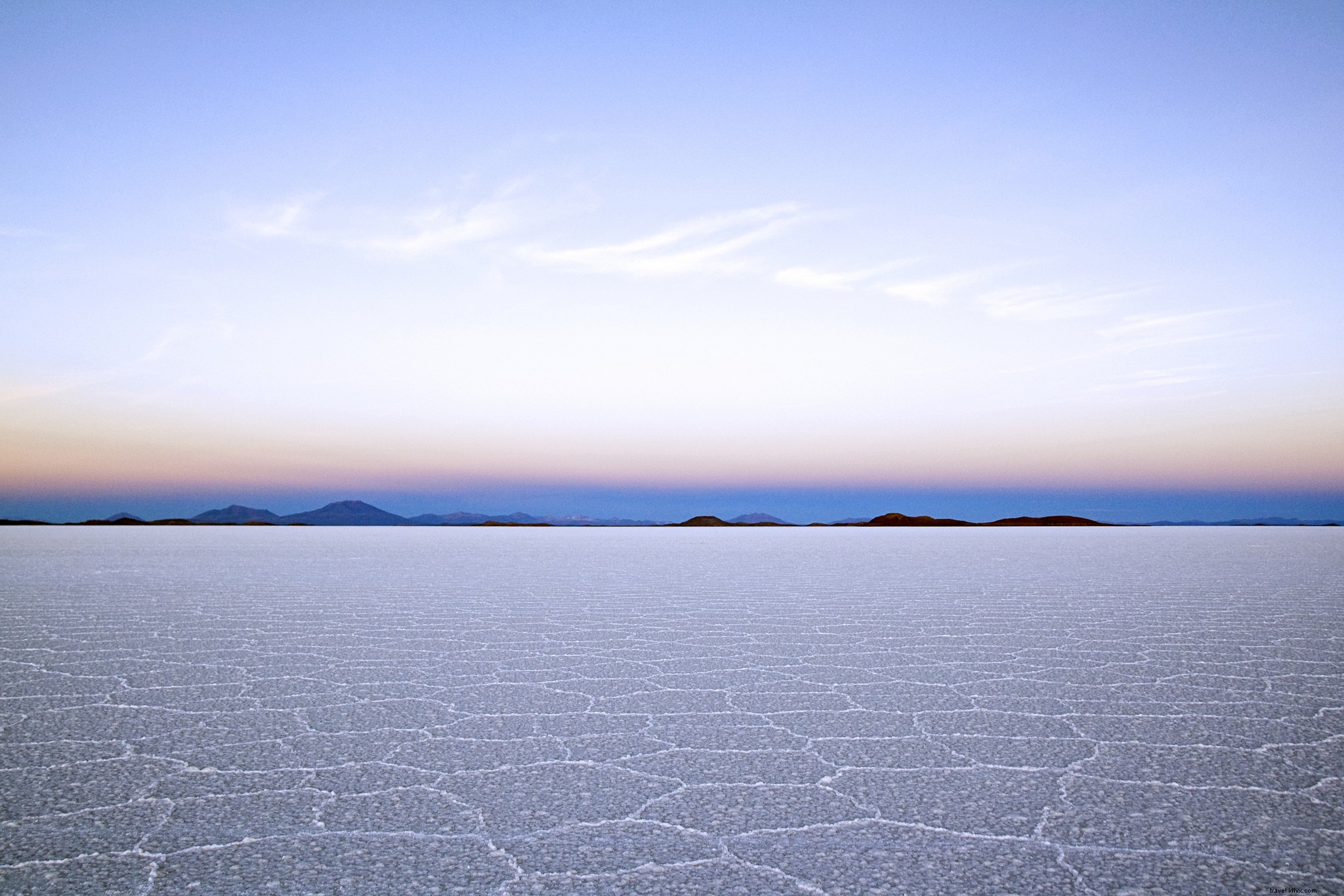 Salar de Uyuni: Bolivia s Vast Salt Flats, the World s Largest Mirror