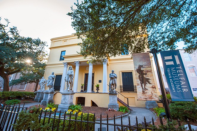 Discover Savannah: Southern Charm & History All Year Round