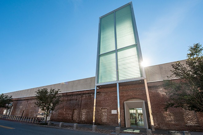 Discover Savannah: Southern Charm & History All Year Round