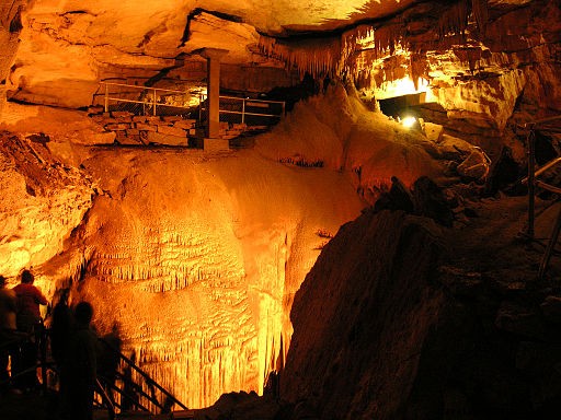 15 Must-Visit Caves in the United States: A Comprehensive Guide