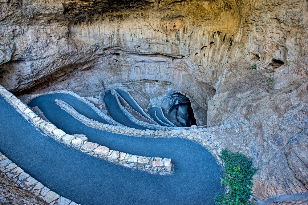 15 Must-Visit Caves in the United States: A Comprehensive Guide