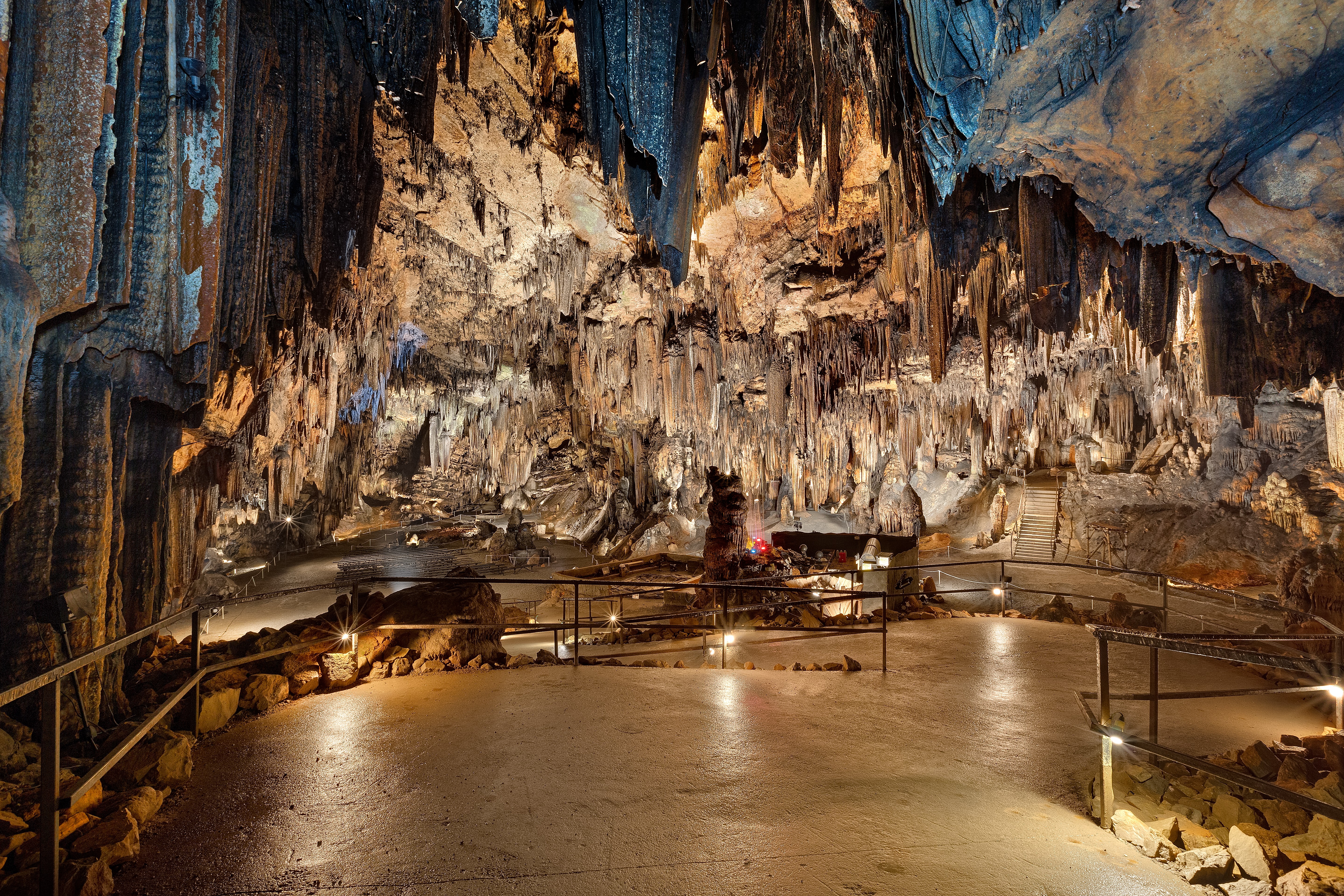 15 Must-Visit Caves in the United States: A Comprehensive Guide