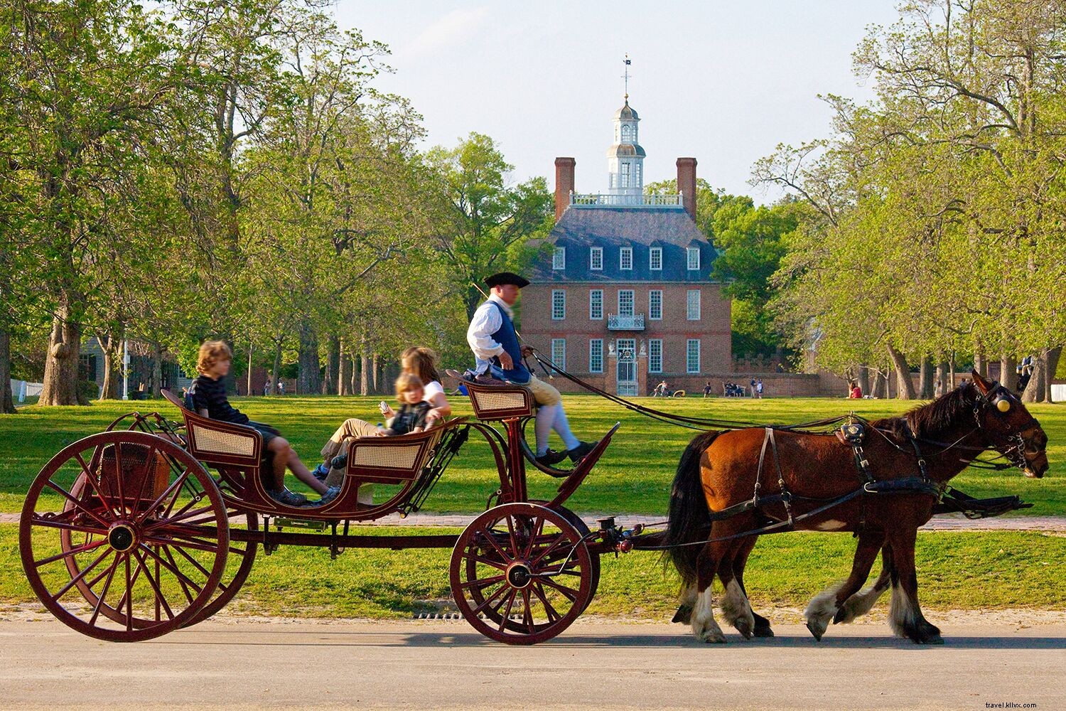 Top 10 Must-Visit U.S. Destinations for an Unforgettable Summer Getaway