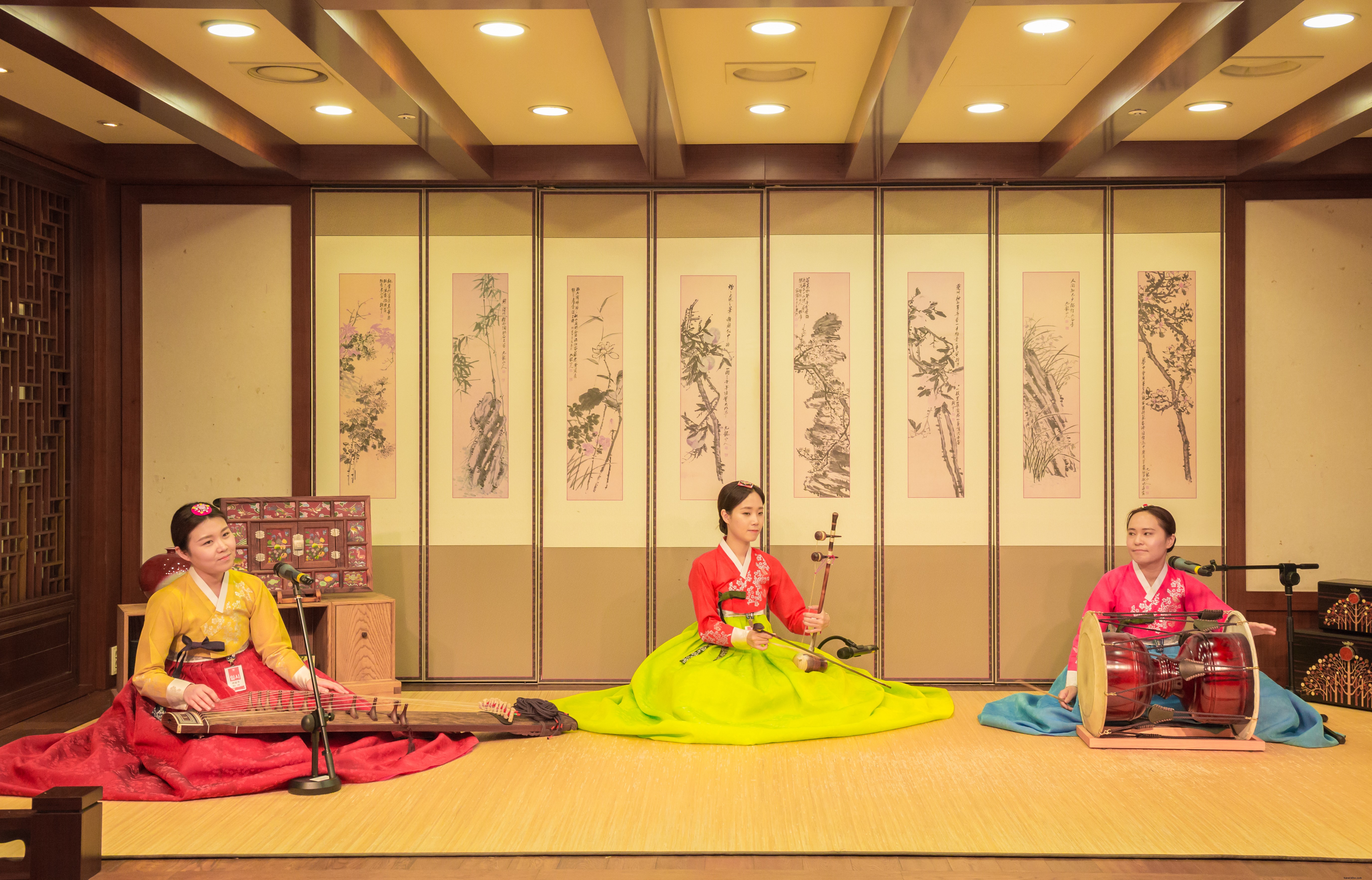 Top 10 Airports Worldwide That Turn Layovers into Adventures