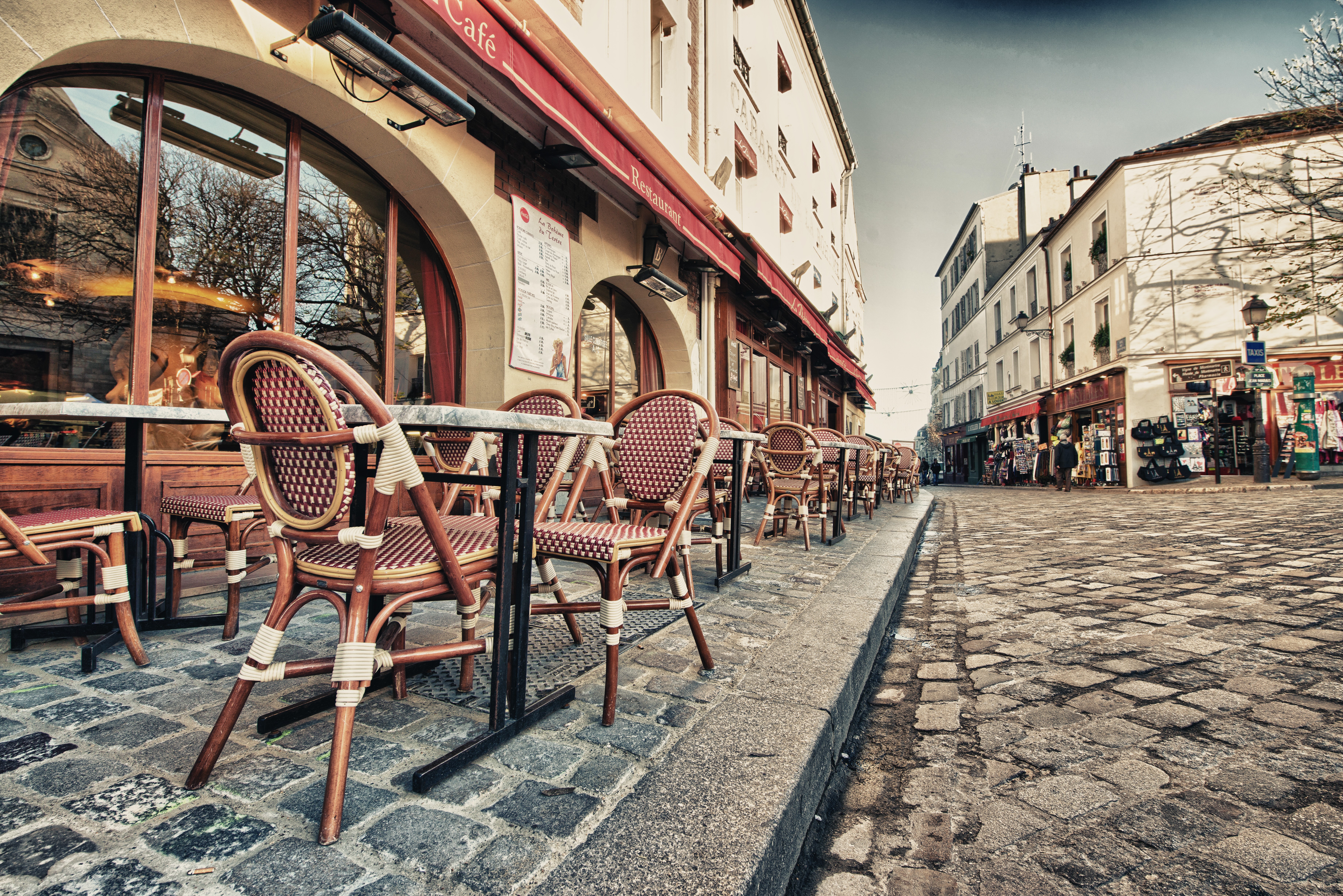 Travel Experts Share Their Most Embarrassing Rookie Mistakes: Real Lessons from the Pros