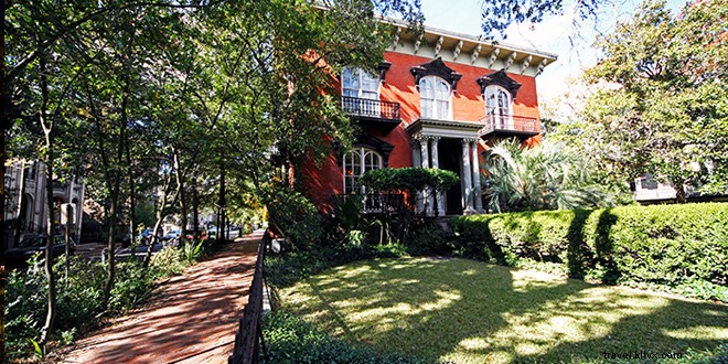 16 Compelling Reasons to Visit Savannah, Georgia – And Why You ll Never Want to Leave