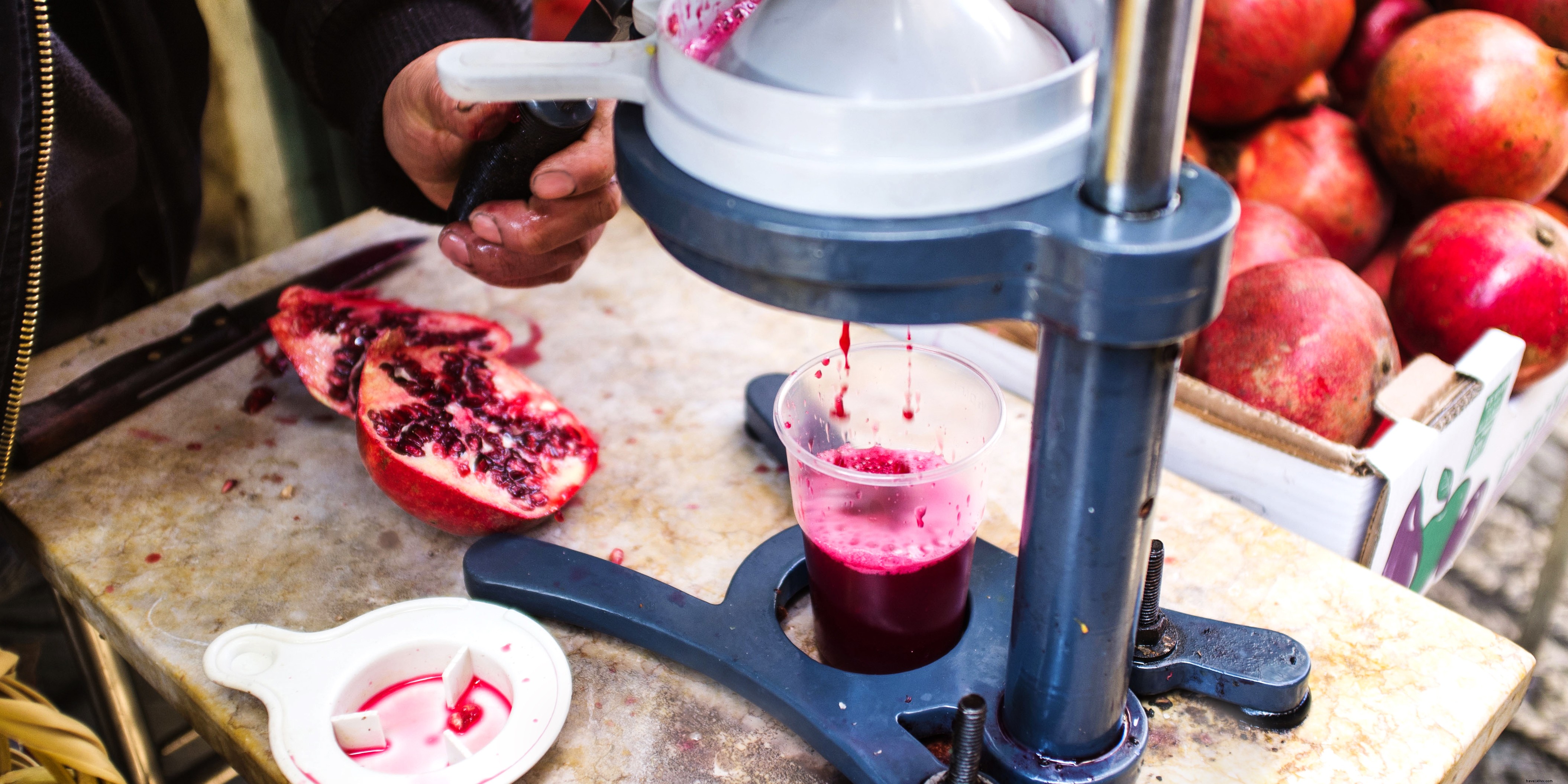 Must-Try Israeli Foods and Drinks: Authentic Culinary Highlights