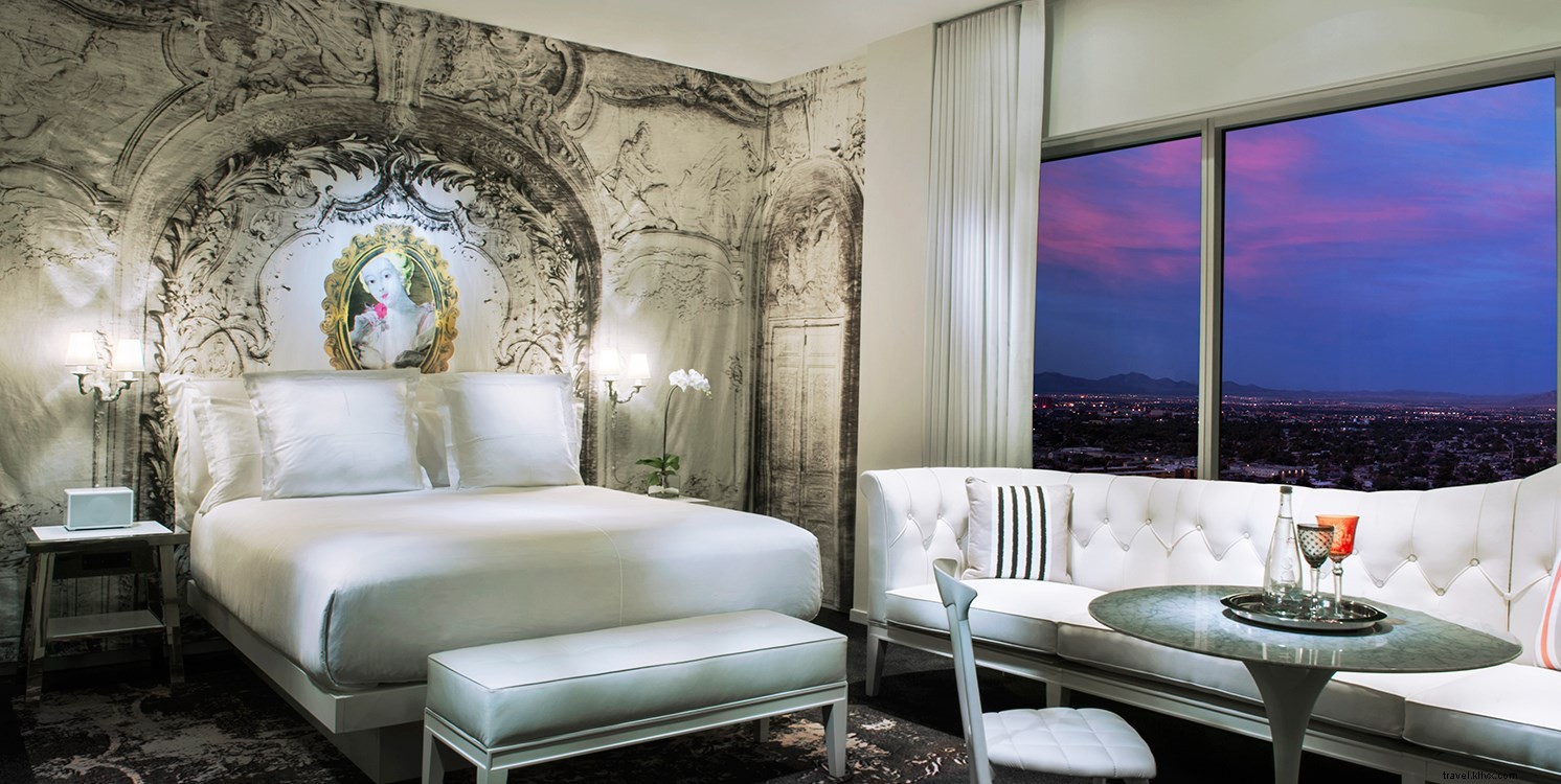 Las Vegas  Best-Kept Secret: Epic Deals on Shows, Hotels & Dining Between Thanksgiving and Christmas