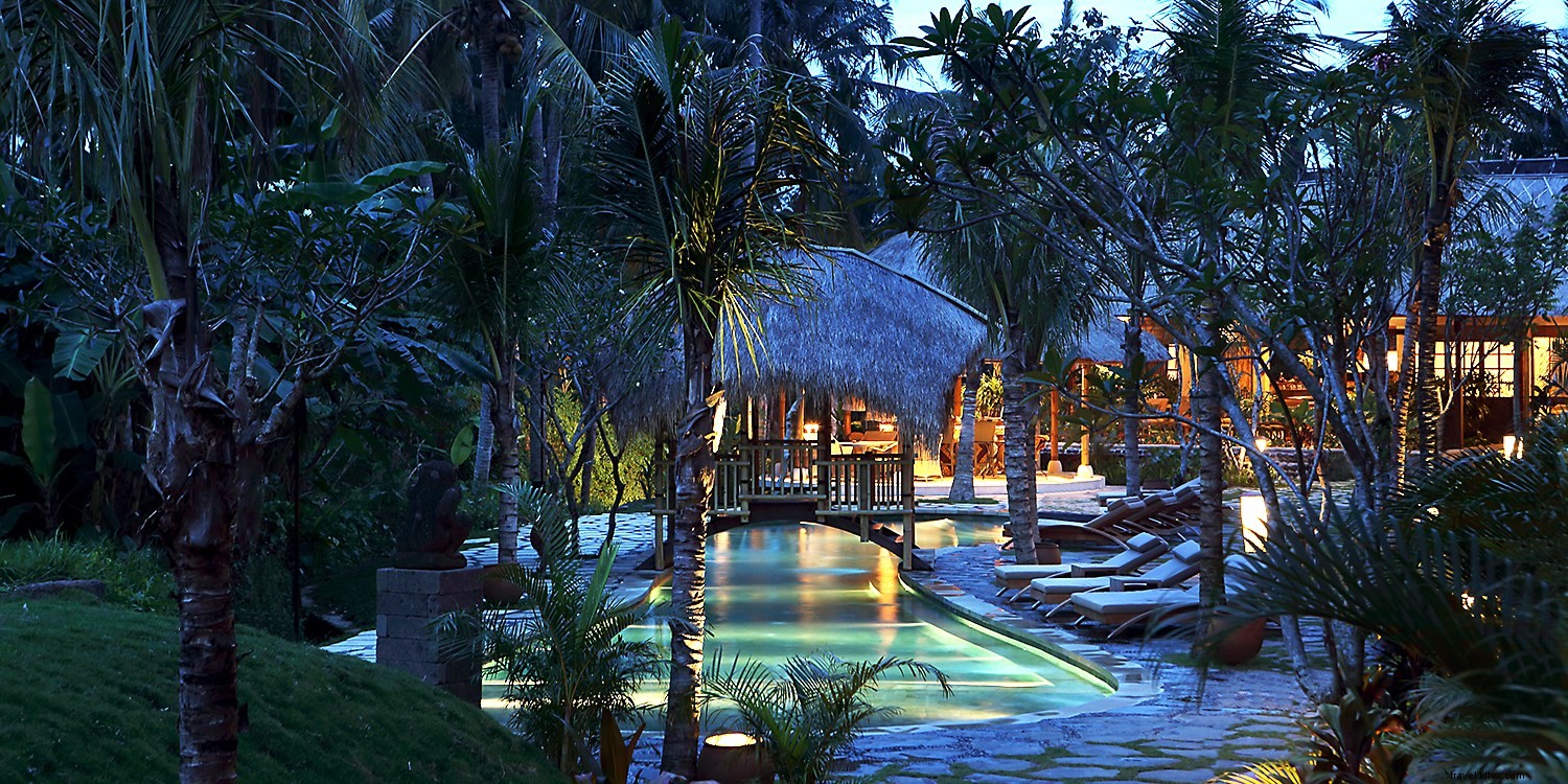 World s Most Stunning Hotel Pools: Infinity Edges, Private Plunges & Exclusive Deals