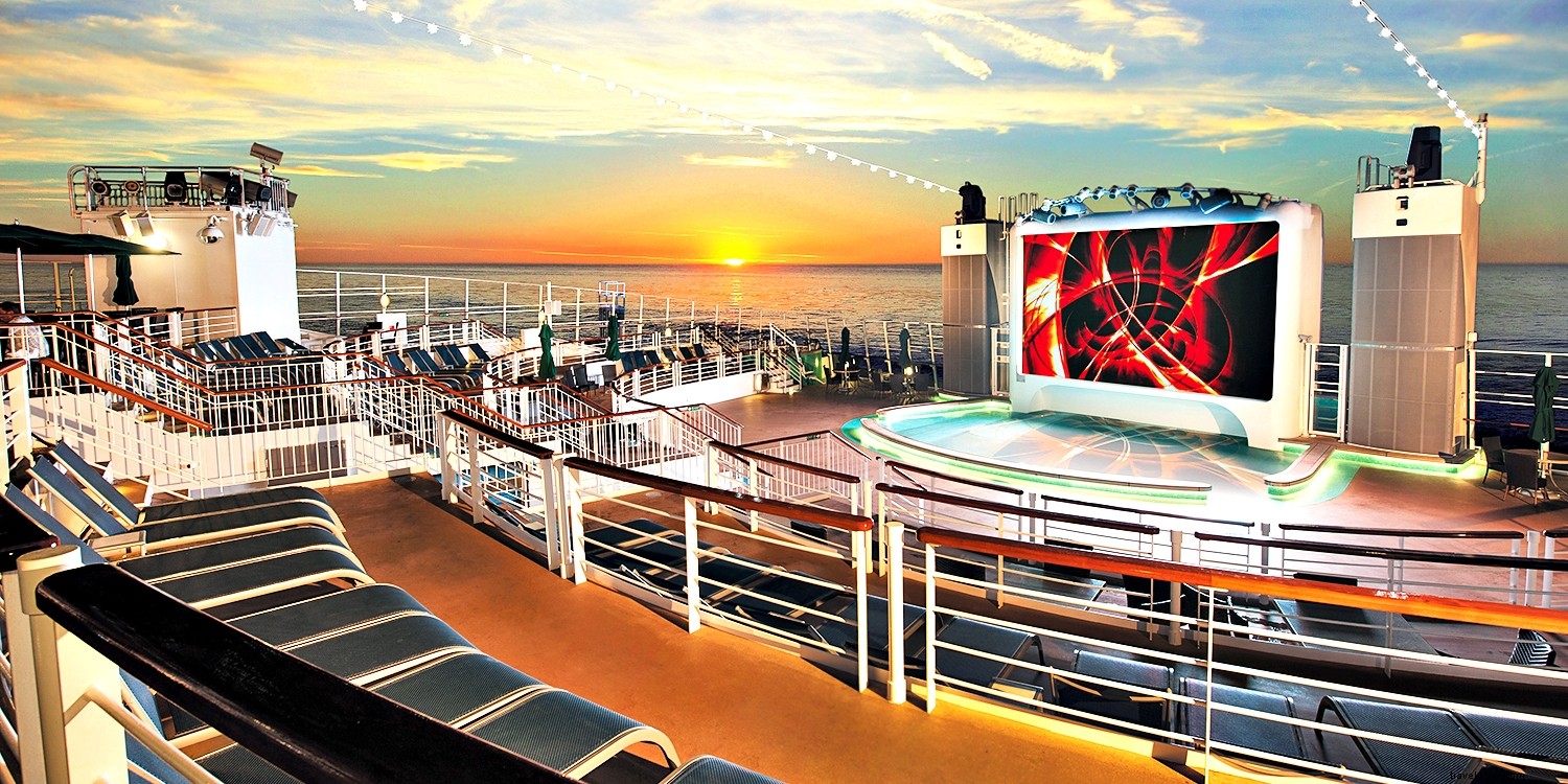 8 Unexpected Destinations for an Unforgettable Thanksgiving Escape