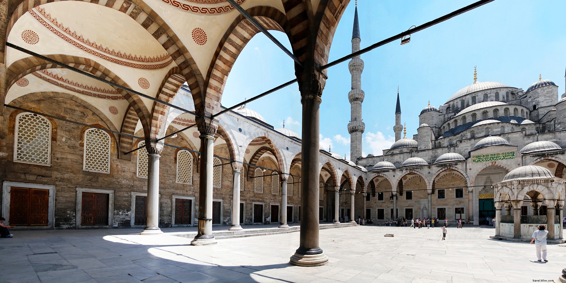 5 Top Airline Perks That Elevate Your Travel Experience