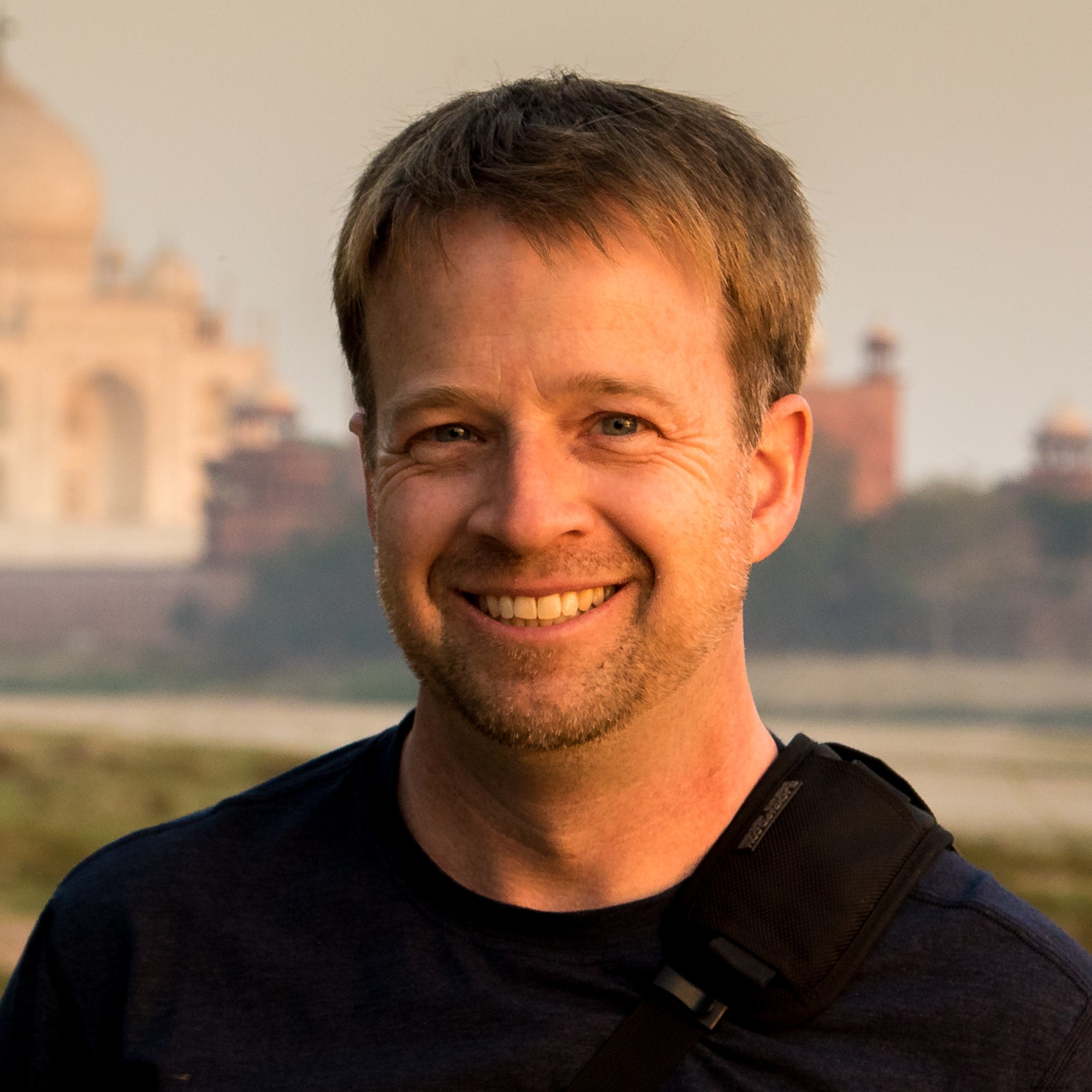 Top 10 Proven Ways to Save Money on Family Travel: Expert Tips from Travel Babbo s Eric Stoen