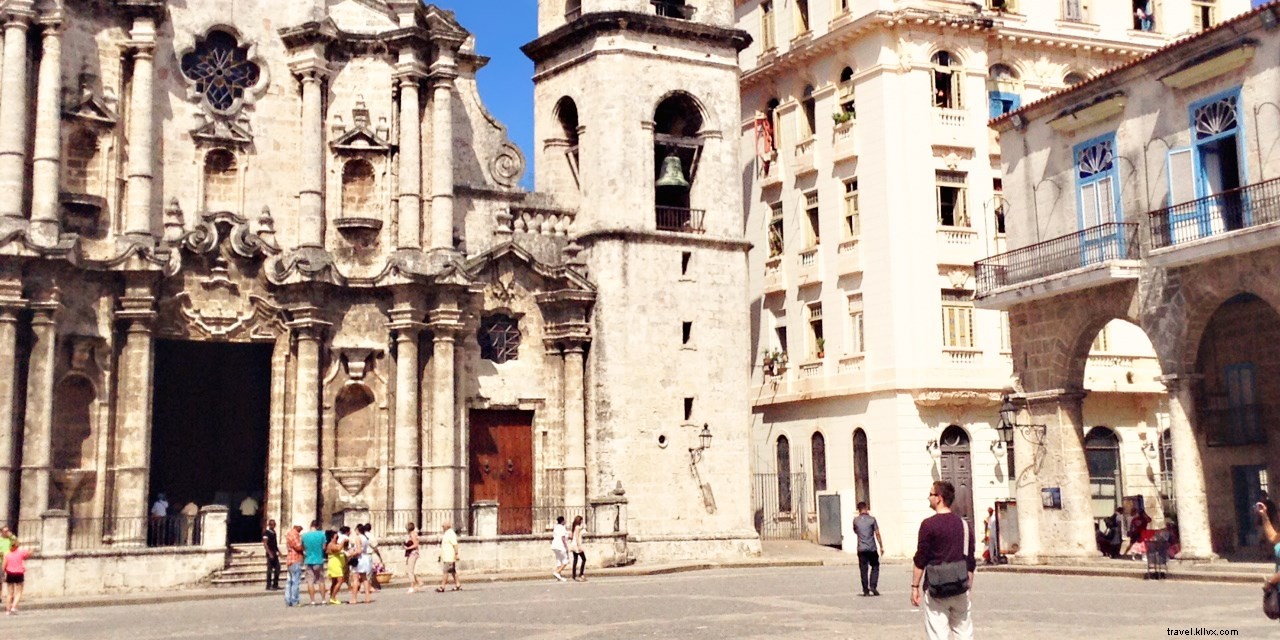 Guide to Traveling to Cuba from the US: Flights, Vacation Packages & Cruises