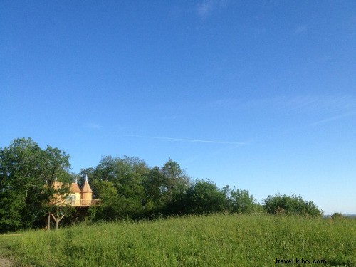 Top Treehouse Hotels Worldwide: Relive Childhood Dreams in Luxurious Treetop Stays