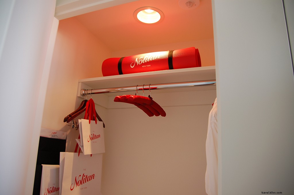 17 Smart Tips to Maximize Your Hotel Room Comfort and Convenience