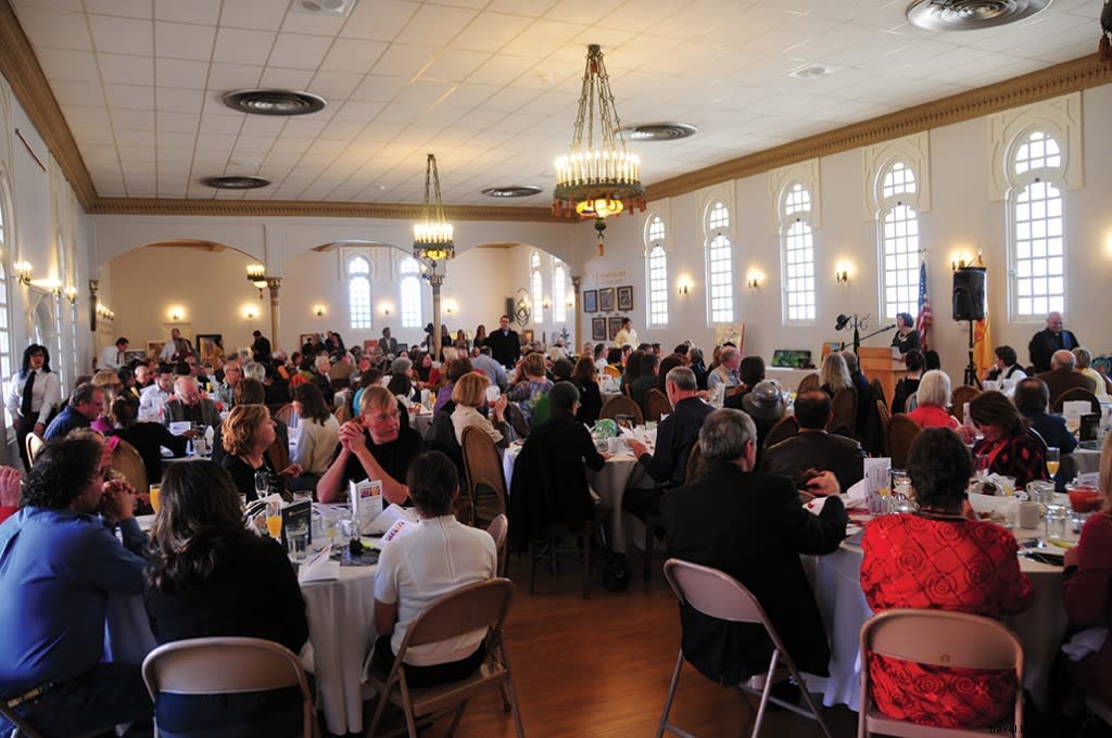 8 Compelling Reasons to Start Your Summer Vacation in Santa Fe