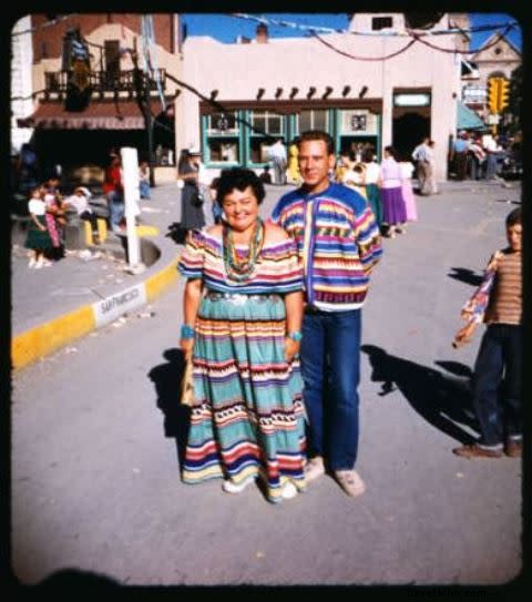 ¡Qué Viva la Moda de la Fiesta! Guía Definitiva de Estilos para la Fiesta de Santa Fe